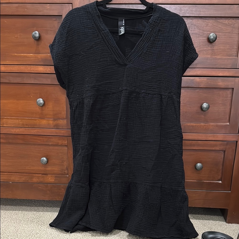 bobi Black V-Neck Textured Top